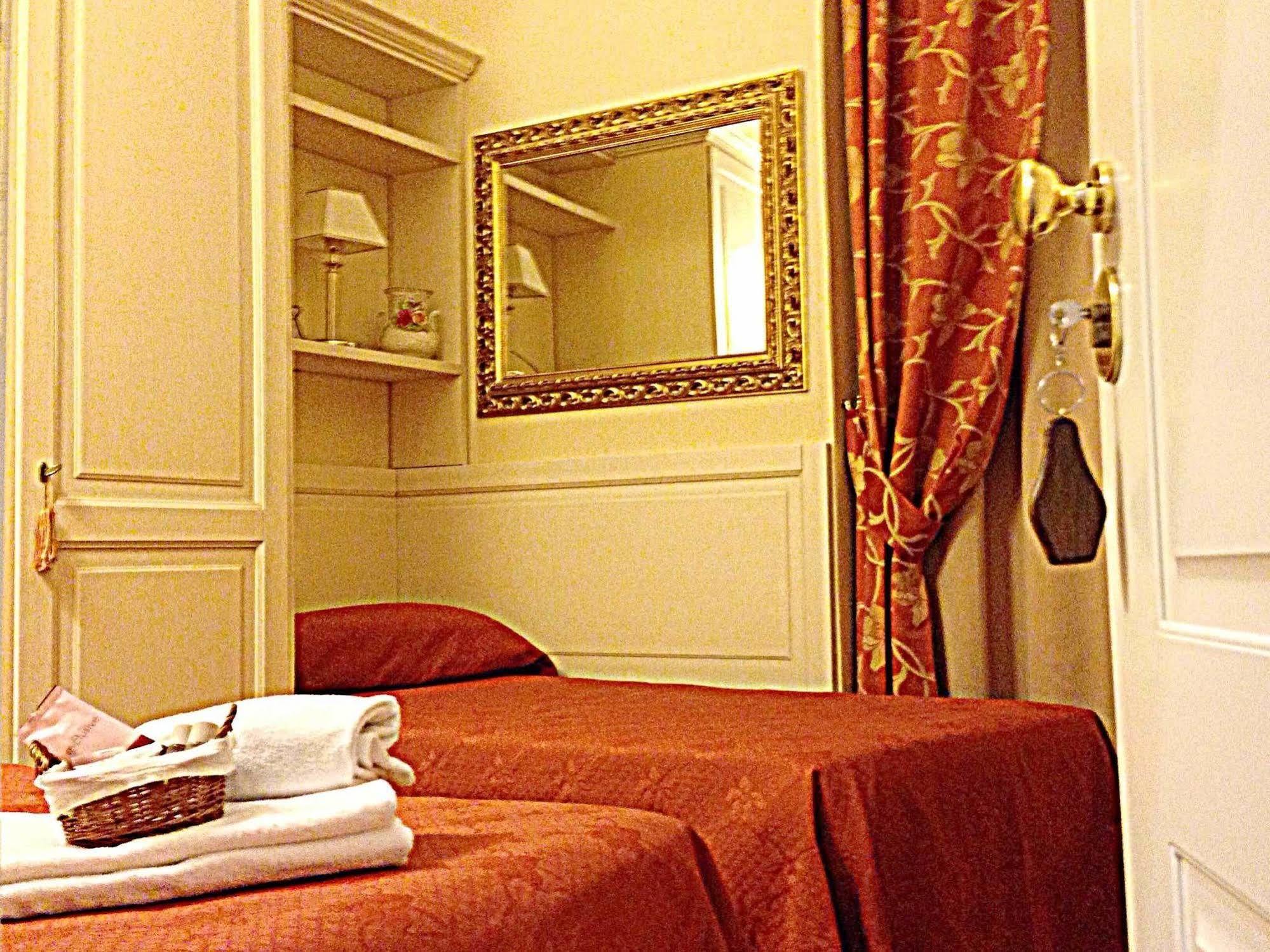 Bed and breakfast Residenza Domiziano 3*
