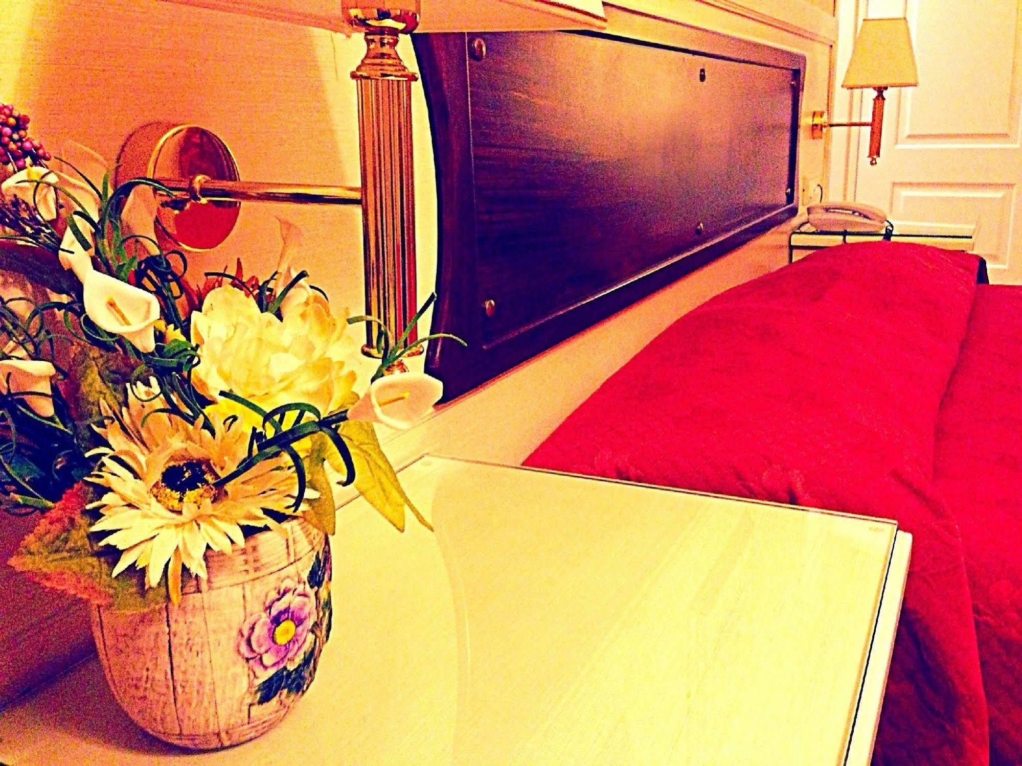 Residenza Domiziano Bed and breakfast 3*