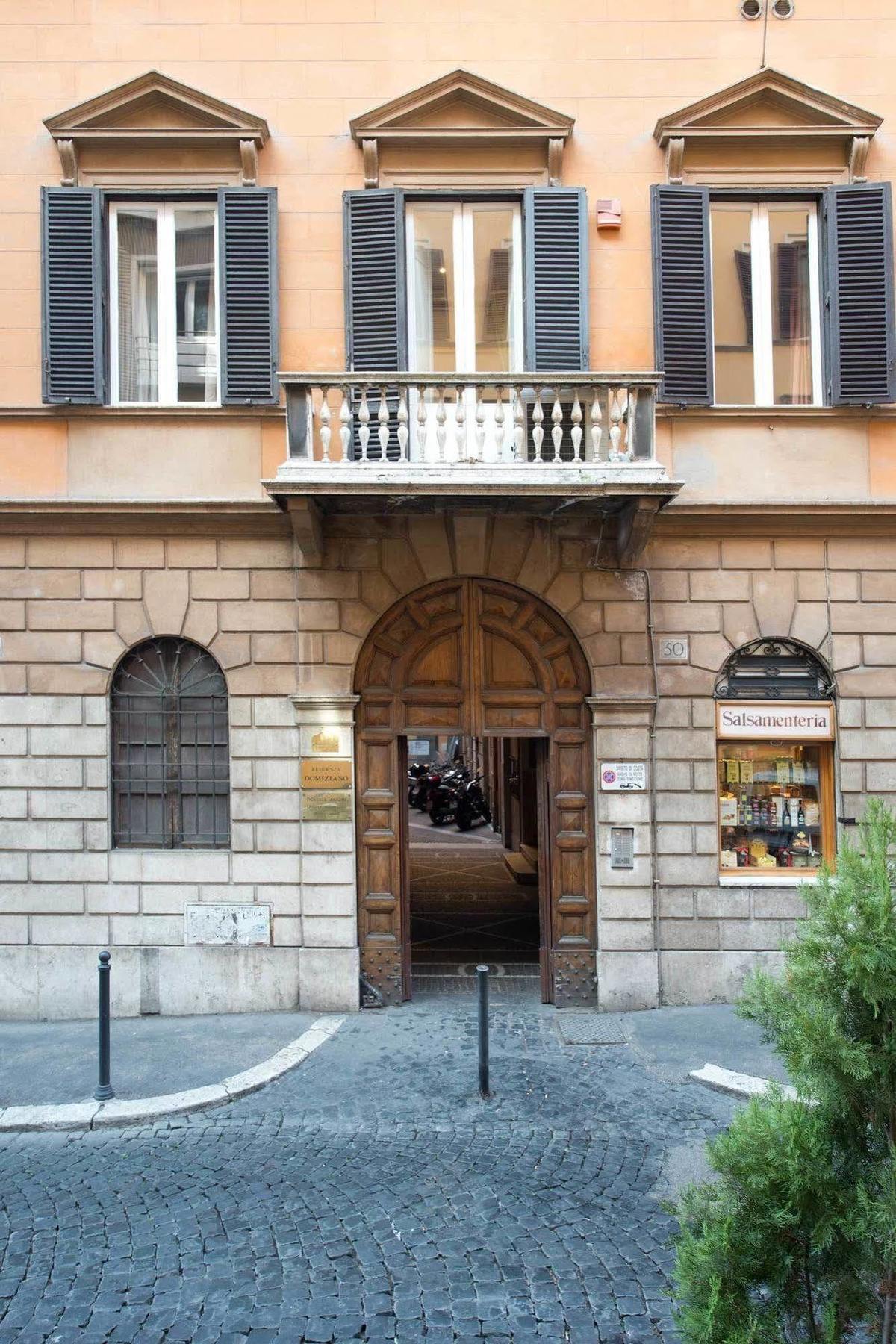 Residenza Domiziano Bed and breakfast 3*